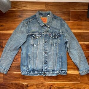 Levi's Light Blue Denim Trucker Jacket
